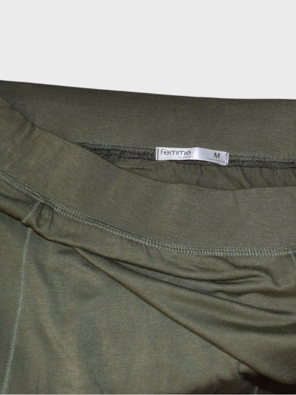 Femme Olive Knit Maxi Skirt - Picture 4 of 4